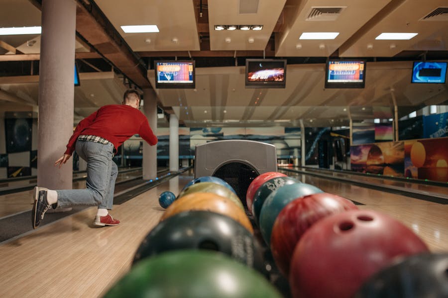 600 Funny Bowling Team Names Inspiration Ideas