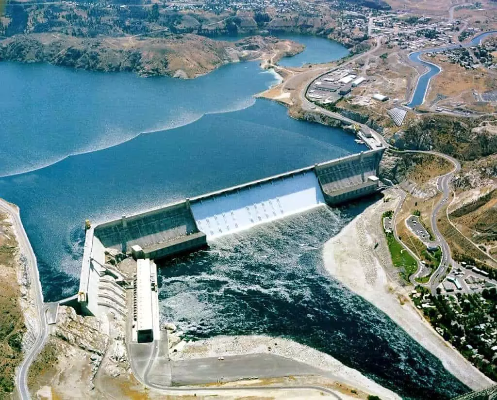 Grand Coulee Dam.