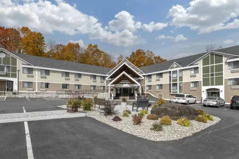 Comfort Inn and Suites at Maplewood