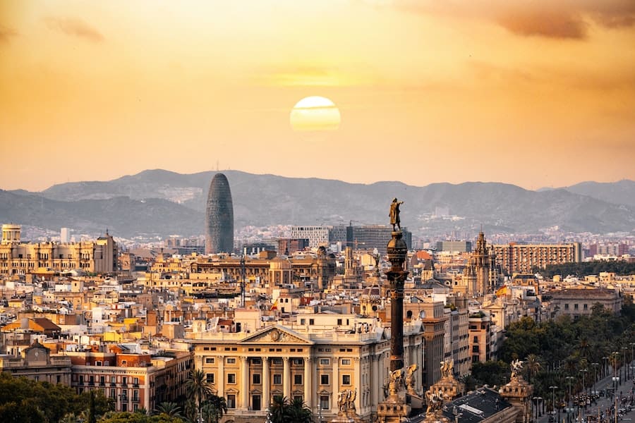 Unveiling Spain: Unforgettable Vacation Packages To Discover The Beauty